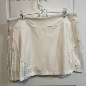 Under Armour White Pleated Mesh Golf Skort XL